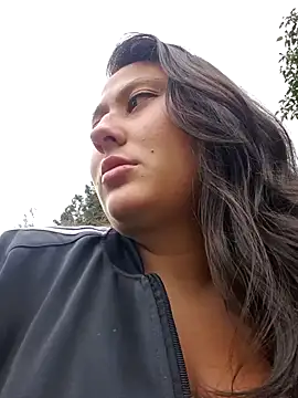 Snapshot of Celeem_ chatting on 02-11-25, 09:14 Celeem  online show from 02-11-25, 09:14