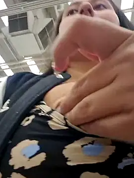 Snapshot of Celeem_ chatting on 03-11-25, 09:48 Celeem  online show from 03-11-25, 09:48