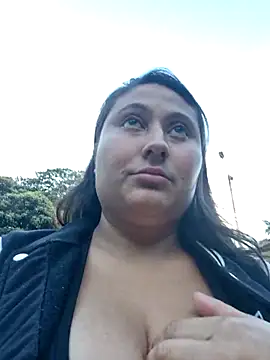 Snapshot of Celeem_ chatting on 10-30-25, 09:37 Celeem  online show from 10-30-25, 09:37