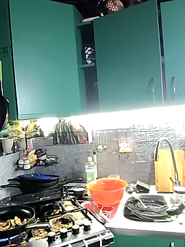 jusichka online show from 10-19-25, 05:46