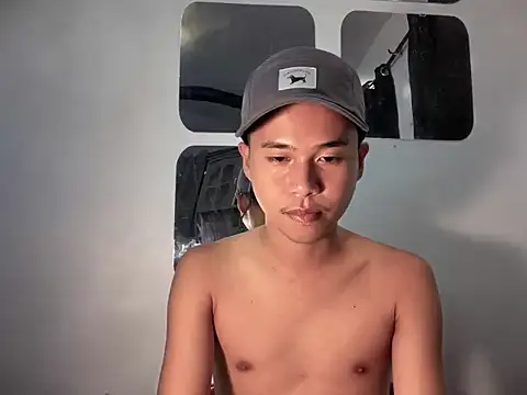 Asiantwink21 online show from 10-28-25, 03:36