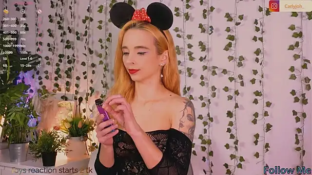 Snapshot of CarlyMilton chatting on 12-06-24, 01:18 CarlyMilton online show from 12-06-24, 01:18