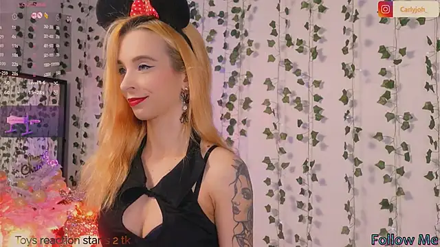 Snapshot of CarlyMilton chatting on 12-20-24, 12:52 CarlyMilton online show from 12-20-24, 12:52