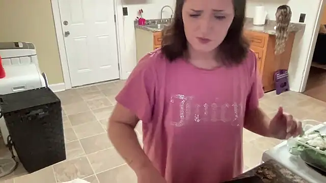 Snapshot of sexylilly69 chatting on 02-08-25, 03:30 sexylilly69 online show from 02-08-25, 03:30