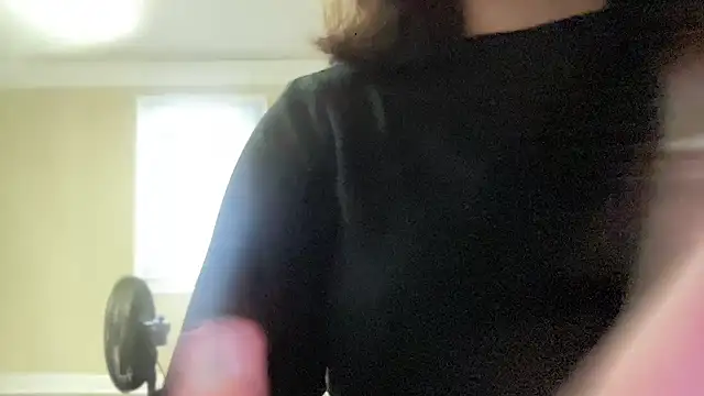 Snapshot of sexylilly69 chatting on 03-14-25, 11:00 sexylilly69 online show from 03-14-25, 11:00