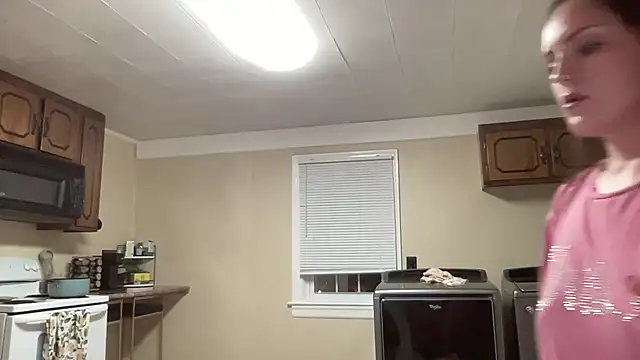 Snapshot of sexylilly69 chatting on 09-13-25, 12:54 sexylilly69 online show from 09-13-25, 12:54