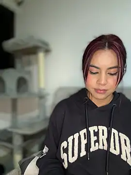 Zarah Blare online show from 01-31-25, 06:02