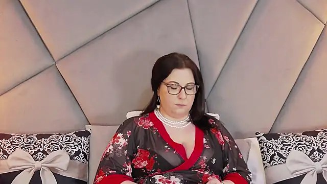 AryaEve online show from 02-12-26, 06:52