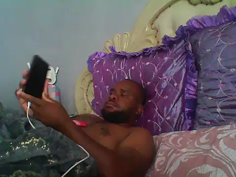 Snapshot of spopo619 chatting on 12-19-25, 05:58 spopo619 online show from 12-19-25, 05:58