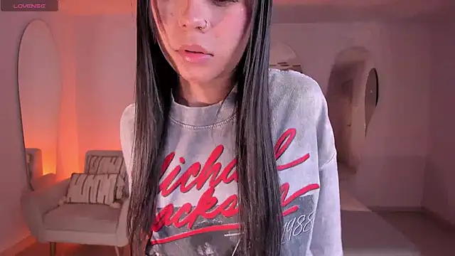 GigiLee  online show from 12-22-24, 11:54