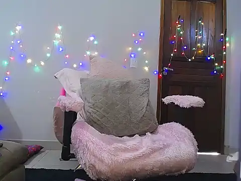 Irresistible24 online show from 03-08-25, 01:57