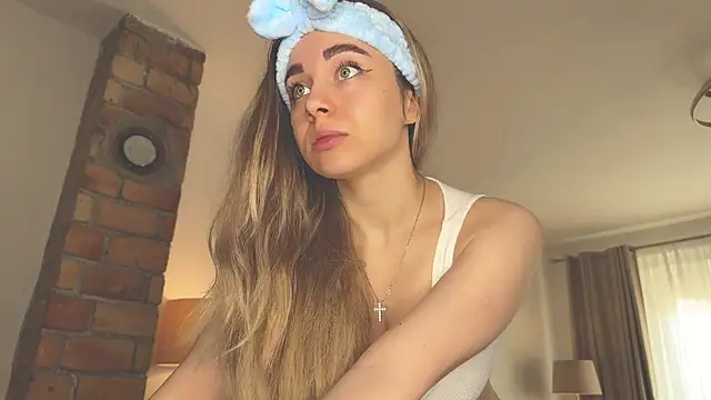 Snapshot of hotexclusive_ chatting on 12-02-24, 06:52 hotexclusive  online show from 12-02-24, 06:52