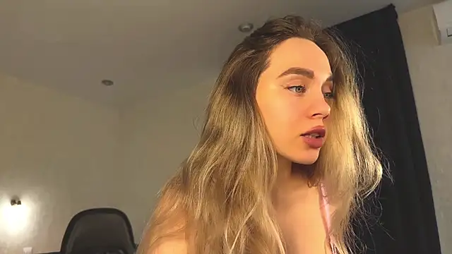 Snapshot of hotexclusive_ chatting on 02-28-25, 04:10 hotexclusive  online show from 02-28-25, 04:10