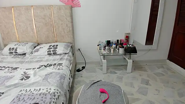 EnyelDavies online show from 11-01-25, 03:58