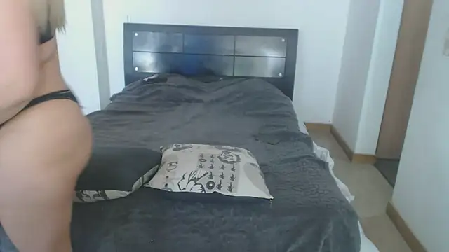 sexy girls1 online show from 02-06-26, 03:26