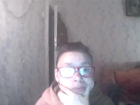 MadamDreamx online show from 04-18-26, 02:48