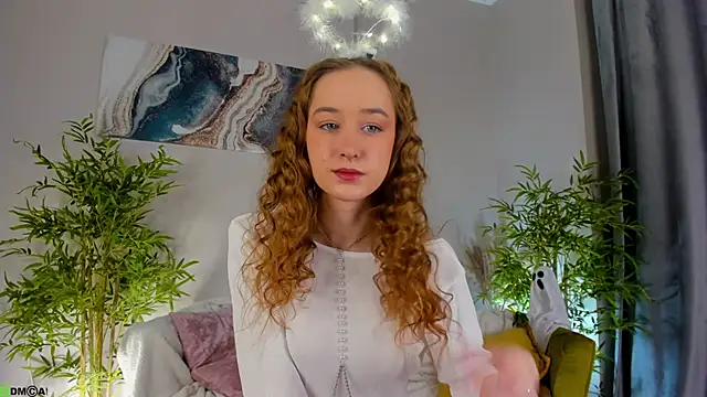 Sweett Monica online show from 10-31-25, 12:55