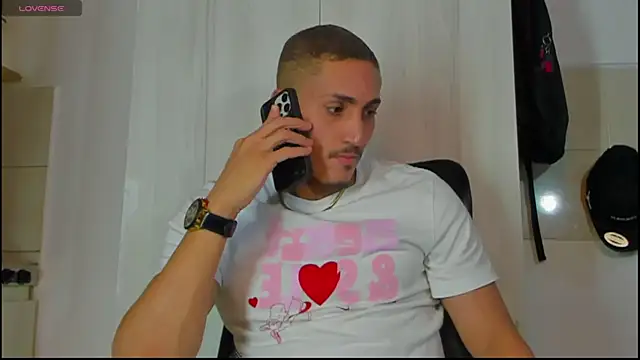 MikeRoss7777 online show from 10-25-25, 08:03