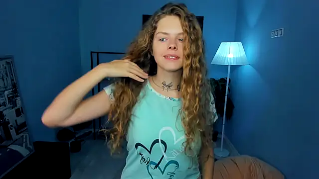 RayaNenlia online show from 10-19-25, 05:08