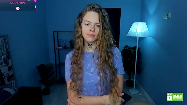 RayaNenlia online show from 12-14-25, 05:02