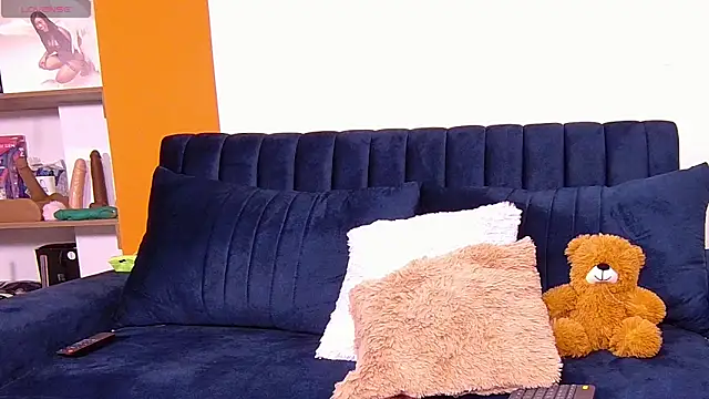 Snapshot of AfroditaRoy chatting on 02-19-25, 03:06 AfroditaRoy online show from 02-19-25, 03:06