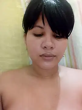 Snapshot of Yara0k chatting on 12-20-24, 09:11 Yara0k online show from 12-20-24, 09:11