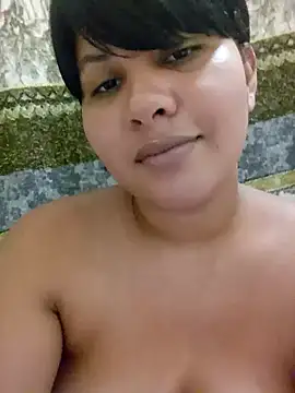 Snapshot of Yara0k chatting on 01-14-25, 05:23 Yara0k online show from 01-14-25, 05:23