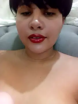 Snapshot of Yara0k chatting on 02-10-25, 02:16 Yara0k online show from 02-10-25, 02:16