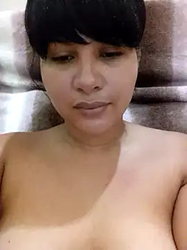 Snapshot of Yara0k chatting on 02-11-25, 09:09 Yara0k online show from 02-11-25, 09:09