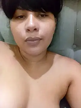 Snapshot of Yara0k chatting on 02-11-25, 12:16 Yara0k online show from 02-11-25, 12:16