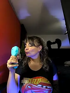 charlotedoll online show from 12-18-25, 04:29