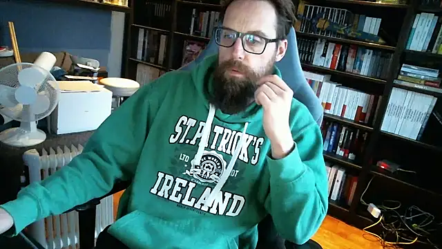 Snapshot of MeSteff chatting on 01-19-25, 03:32 MeSteff online show from 01-19-25, 03:32