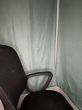 Snapshot of CharismaaBanx chatting on 02-08-25, 02:58 CharismaaBanx online show from 02-08-25, 02:58