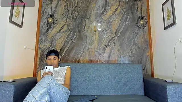 liam genner  online show from 12-04-24, 07:45