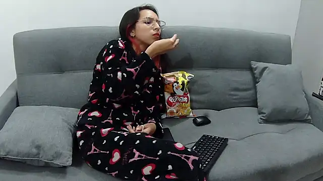 Katalleya jyj online show from 02-22-25, 05:12