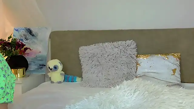 LuisaSin online show from 12-02-25, 07:14