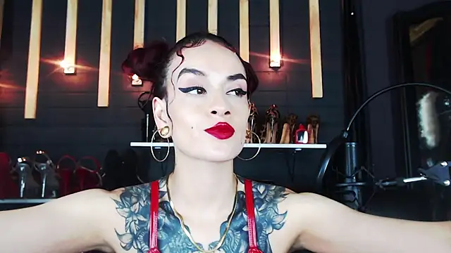 Snapshot of Liilith_goddess_ chatting on 12-13-24, 07:25 Liilith goddess online show from 12-13-24, 07:25