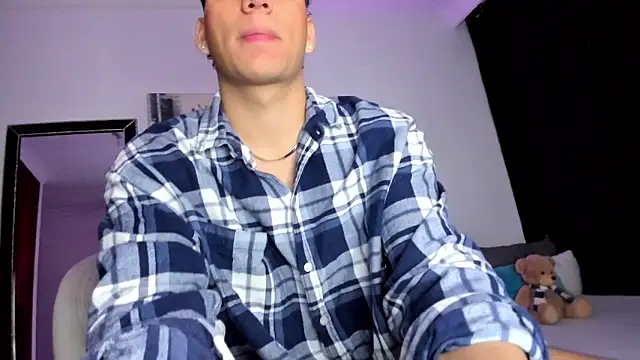 Snapshot of Curlblue chatting on 03-16-25, 07:15 Curlblue online show from 03-16-25, 07:15