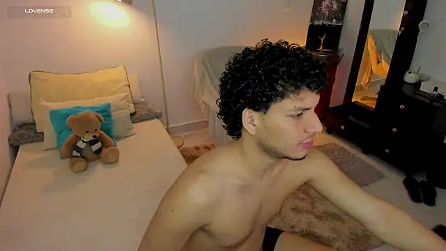 Snapshot of Curlblue chatting on 09-26-25, 12:09 Curlblue online show from 09-26-25, 12:09