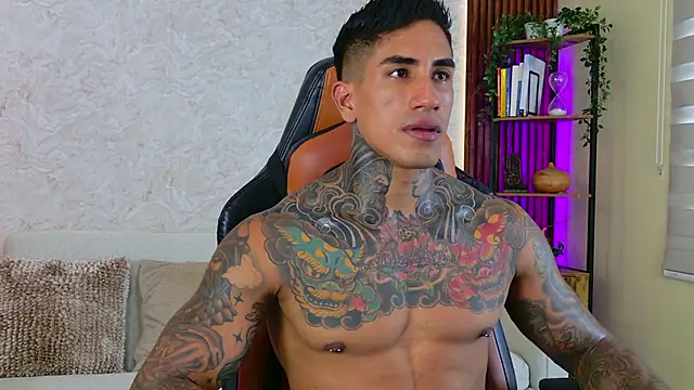 AdanReilly online show from 09-26-25, 08:24