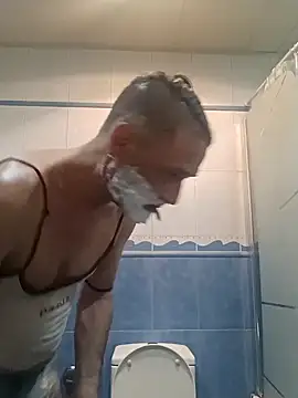 Lia Y PatrickX online show from 01-18-25, 03:53