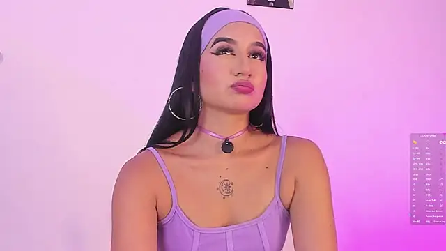 Snapshot of Maggie_1 chatting on 11-27-25, 10:56 Maggie 1 online show from 11-27-25, 10:56