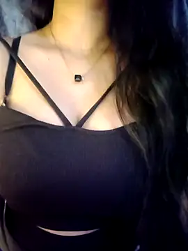 Snapshot of _sunshine- chatting on 09-17-25, 08:43  sunshine- online show from 09-17-25, 08:43