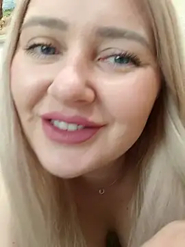 LadyLolyPop  online show from 10-04-25, 01:25