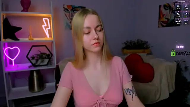 scarlet mooore online show from 03-17-25, 08:30