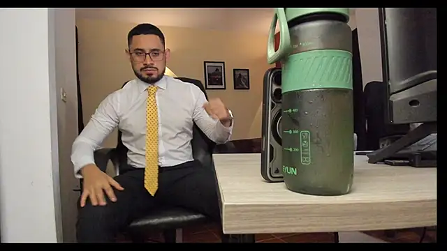 thesexlawyer1 online show from 12-05-25, 04:21