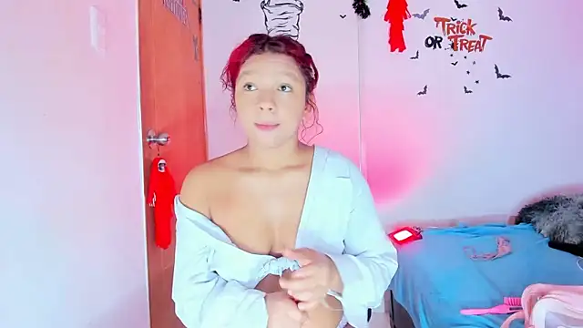 Emily Coper18 online show from 10-13-25, 01:11