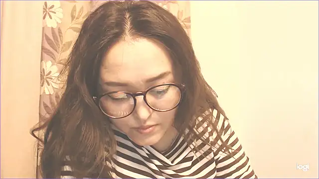 Snapshot of hrnyteacher chatting on 01-15-25, 07:23 hrnyteacher online show from 01-15-25, 07:23