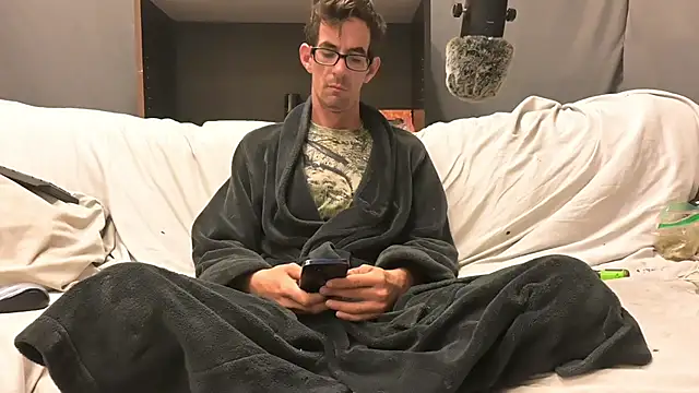 Snapshot of joeiandola chatting on 11-13-25, 05:12 joeiandola online show from 11-13-25, 05:12