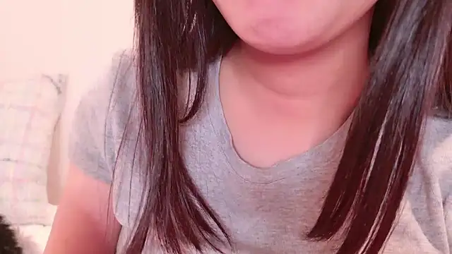 Snapshot of _Sakiii_ chatting on 09-29-25, 04:23  Sakiii  online show from 09-29-25, 04:23